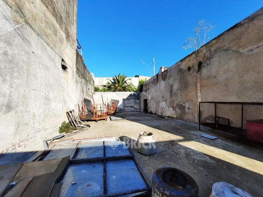 YRIGOYEN, HIPOLITO, AV. al 6600