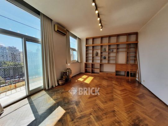 YRIGOYEN, HIPOLITO al 1500 Piso 5