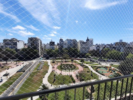 YRIGOYEN, HIPOLITO al 1500 Piso 5