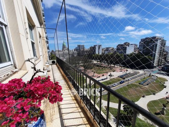 YRIGOYEN, HIPOLITO al 1500 Piso 5