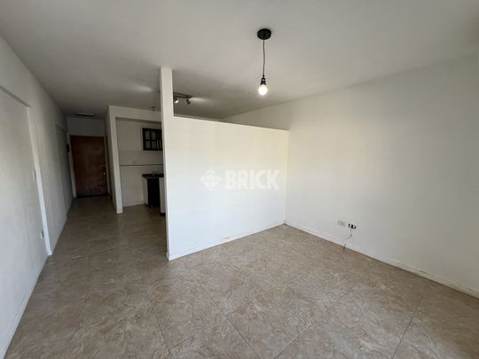 AVELLANEDA, AV. al 1600 Piso 2