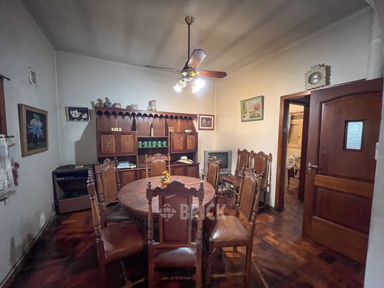 MONTIEL al 900 Piso 1