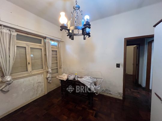 MONTIEL al 900 Piso 1