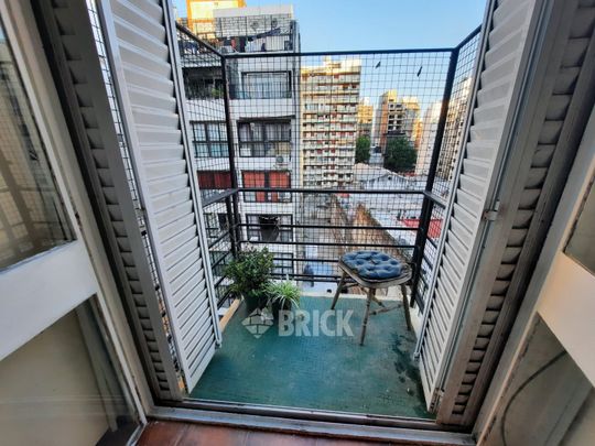 ECUADOR al 1300 Piso 8