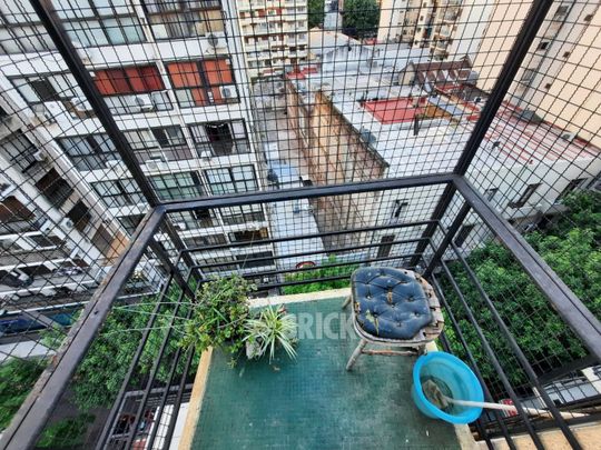 ECUADOR al 1300 Piso 8