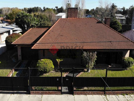 JOSE MARIA PAZ al 300