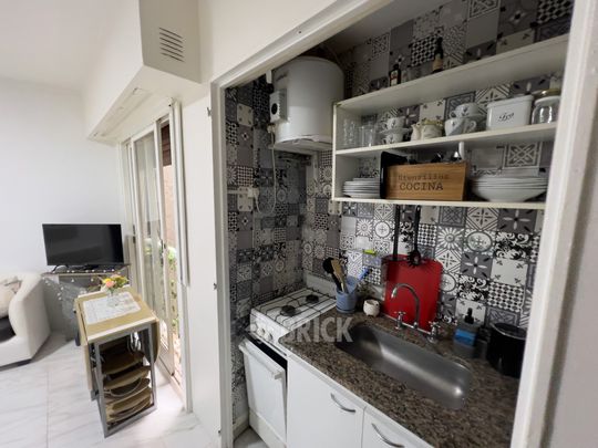 PERON, EVA, AV. al 1500 Piso 5