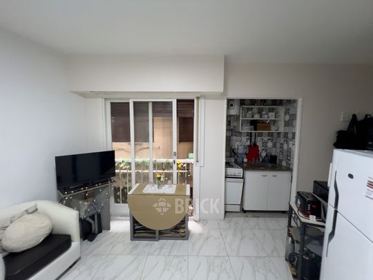 PERON, EVA, AV. al 1500 Piso 5