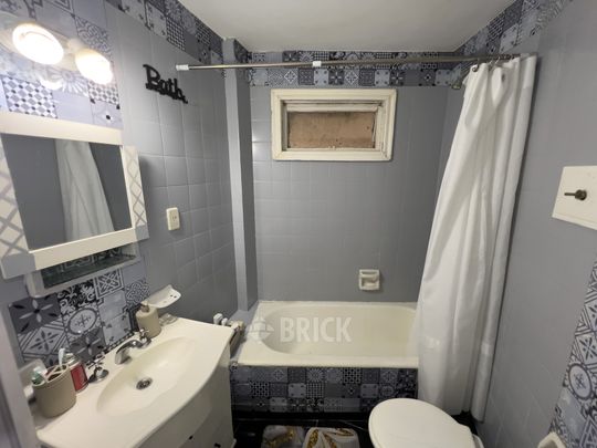 PERON, EVA, AV. al 1500 Piso 5