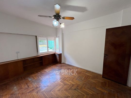 BACACAY al 2500 Piso 1