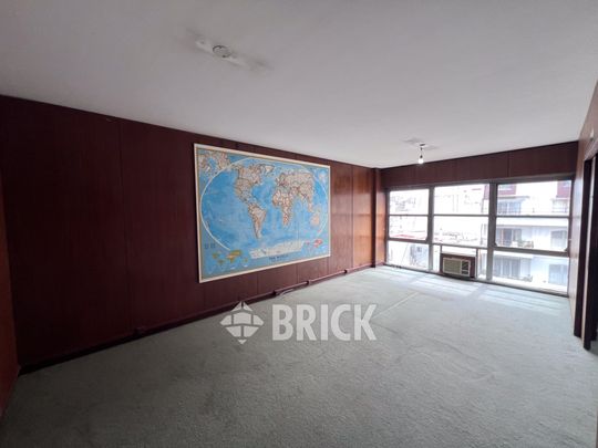 BELGRANO, AV. al 1300 Piso 9