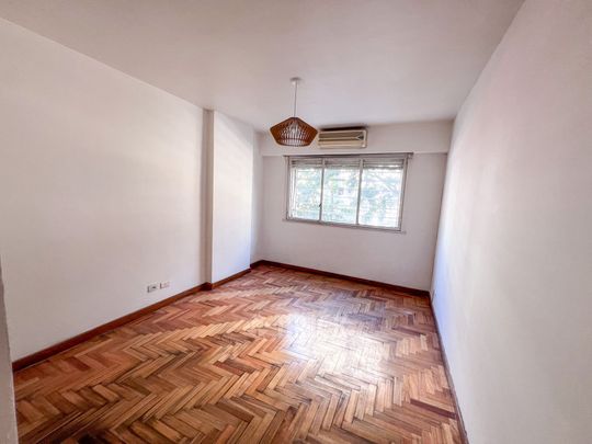 ZABALA al 2400 Piso 1