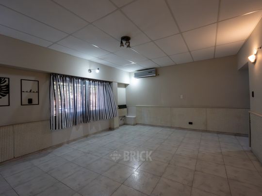 CUCHA CUCHA al 1700 Piso PB