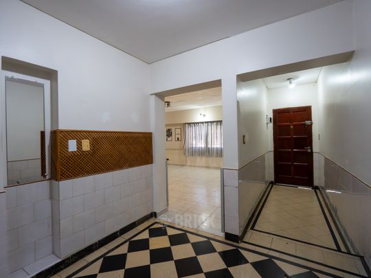 CUCHA CUCHA al 1700 Piso PB