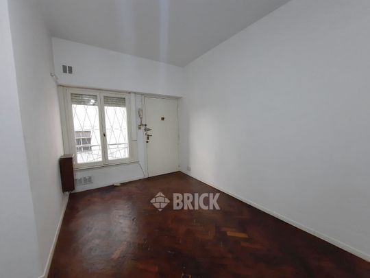 THAMES al 2300 Piso 3