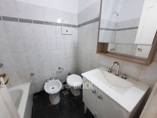 THAMES al 2300 Piso 3