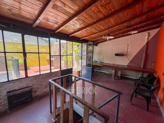 MARTINEZ, ENRIQUE al 700 Piso PB