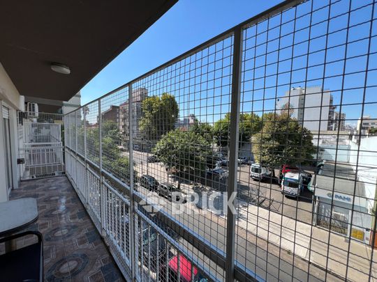 LAMARCA, EMILIO al 3300 Piso 2