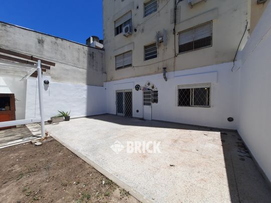 PAYSANDU al 1900 Piso PB