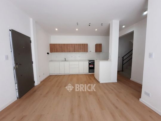 ESPINOSA al 1500 Piso PB