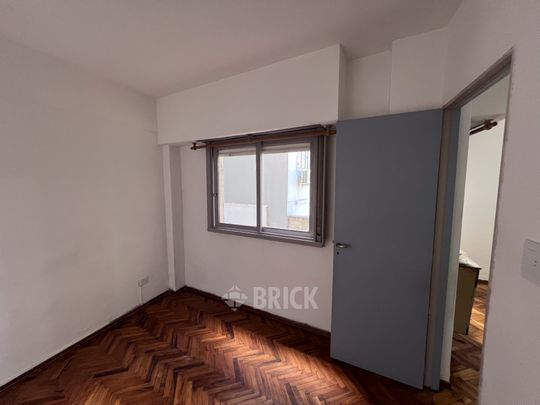 TRELLES, MANUEL al 800 Piso 2