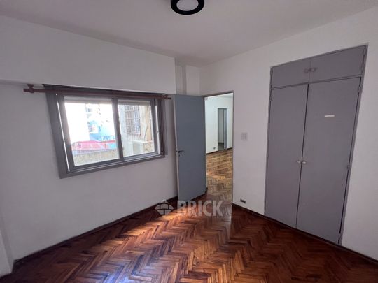 TRELLES, MANUEL al 800 Piso 2