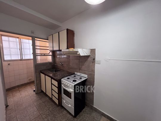 TRELLES, MANUEL al 800 Piso 2