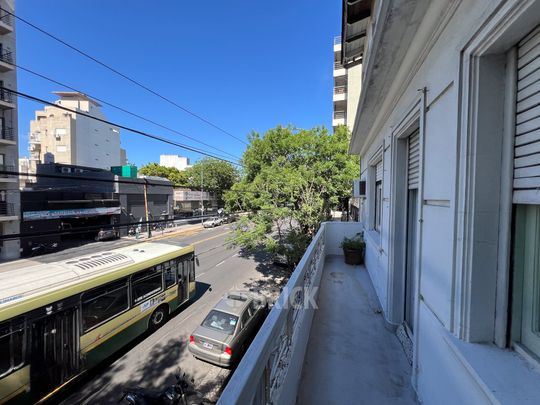 TRIUNVIRATO, AV. al 3300 Piso 1