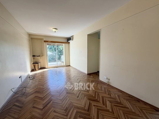 THAMES al 1800 Piso 3