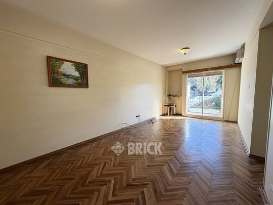 THAMES al 1800 Piso 3