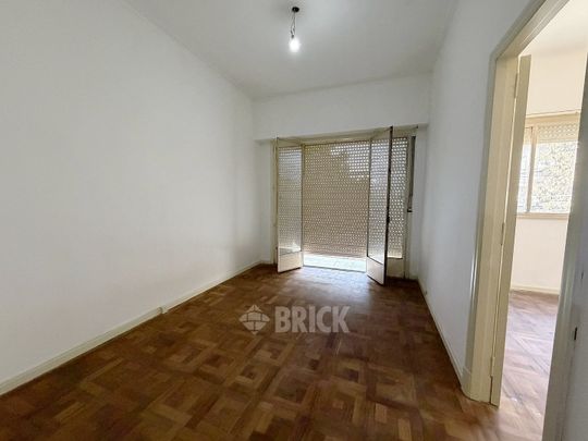 RODRIGUEZ, MARTIN al 700 Piso 1