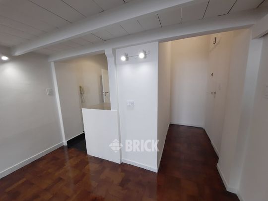 AZCUENAGA al 900 Piso 3