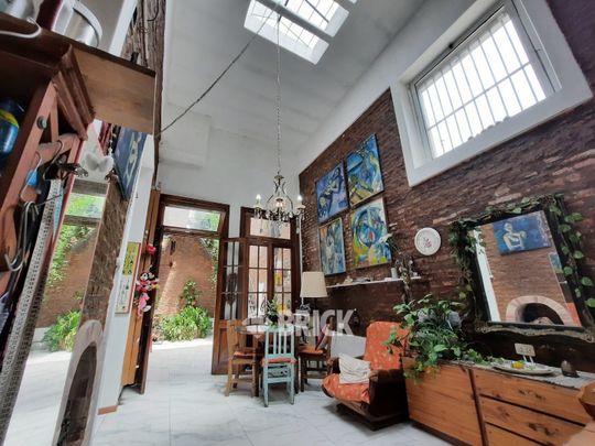 CALVO, CARLOS al 1600 Piso PB