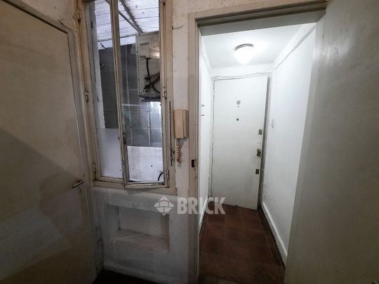 TUCUMAN al 600 Piso PB