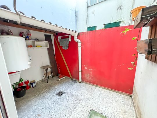 CONDE al 1400 Piso PB