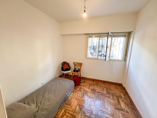 CONDE al 1400 Piso PB