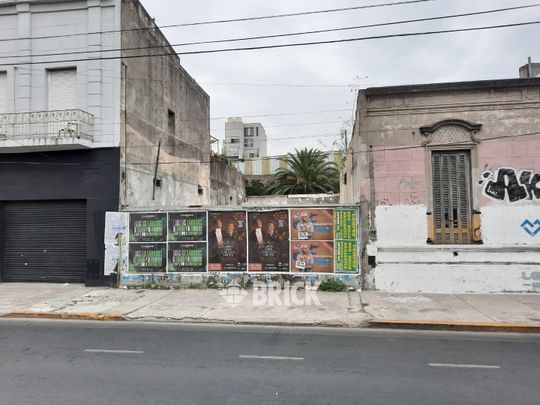 YRIGOYEN, HIPOLITO, AV. al 6600