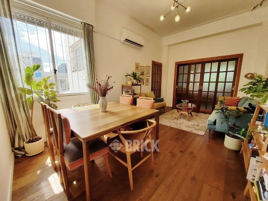 RIVADAVIA, AV. al 6200 Piso 2