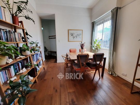 RIVADAVIA, AV. al 6200 Piso 2