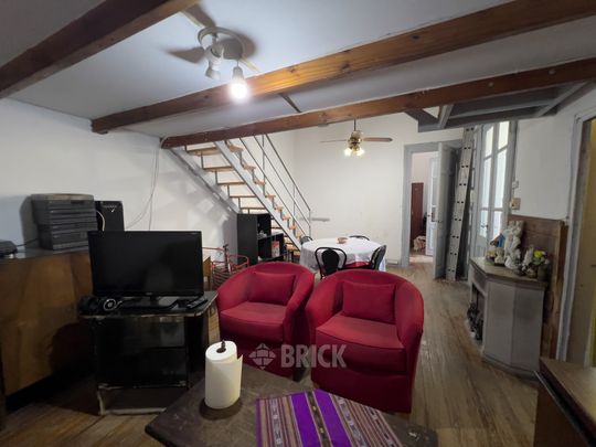 RIVADAVIA, AV. al 3800 Piso 1
