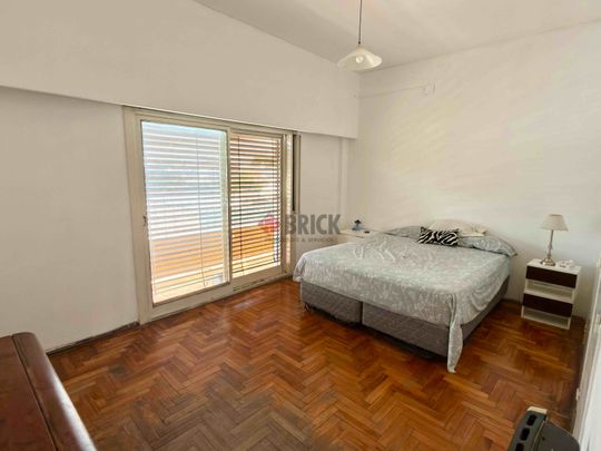 JUAN JOSE PASO al 1200