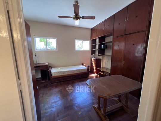 THAMES al 1800 Piso 3