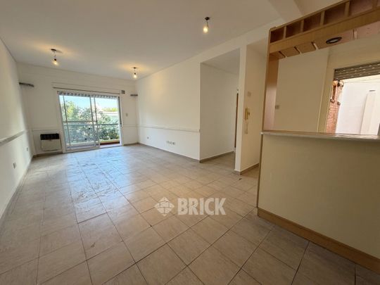 NEWBERY, JORGE, AV. al 3900 Piso 2