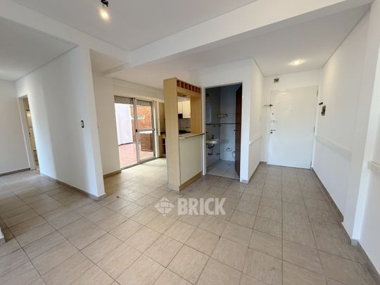 NEWBERY, JORGE, AV. al 3900 Piso 2