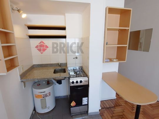 CORRIENTES, AV. al 2300 Piso 13