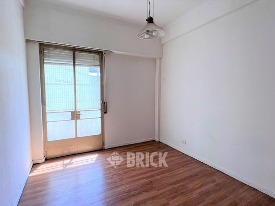 AZCUENAGA al 200 Piso 1