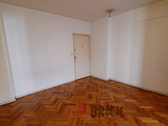 SUIPACHA al 700 Piso 6