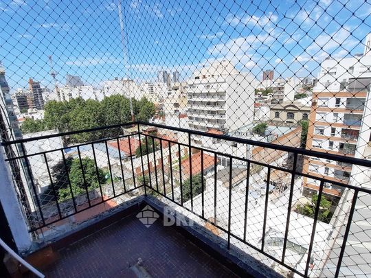 JUJUY, AV. al 500 Piso 9