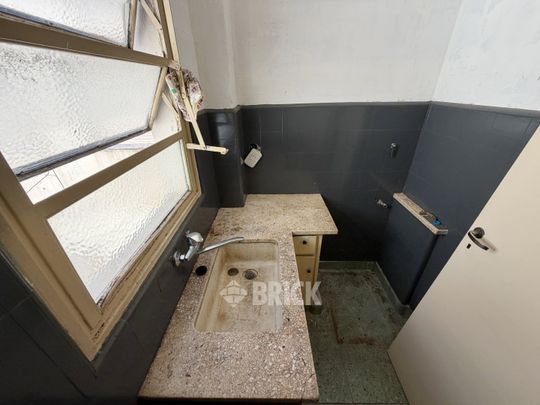 SARMIENTO al 1300 Piso 2