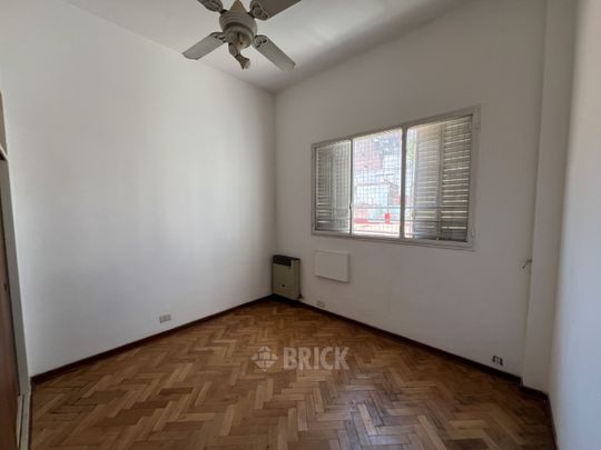 LARREA al 700 Piso 3